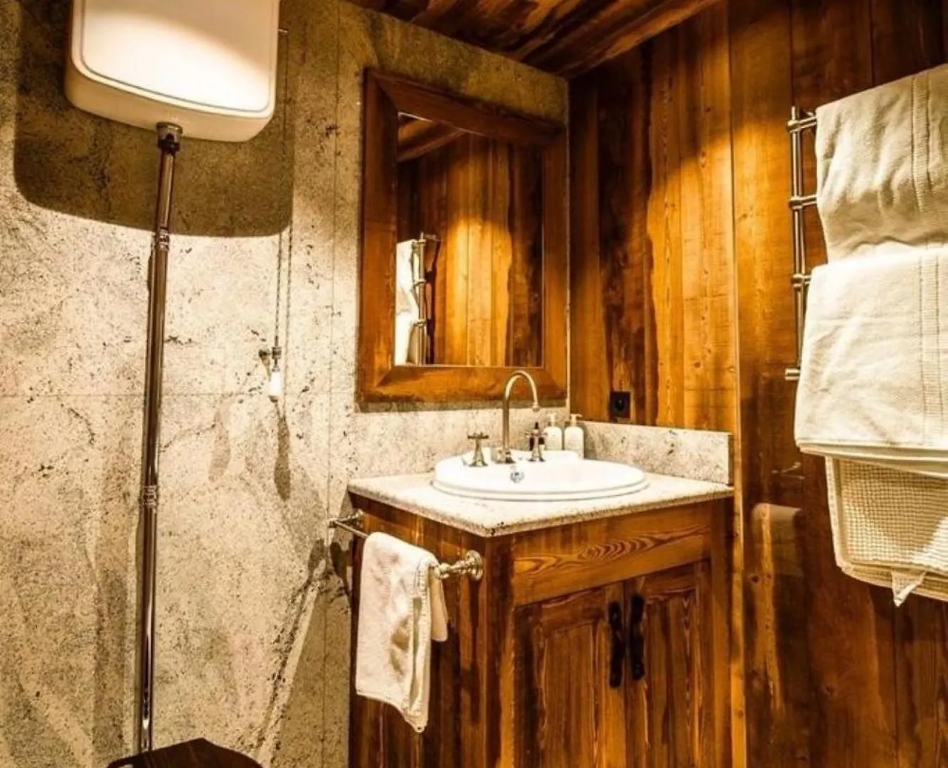 L'Illaz - 4 Bedrooms, Log Fire Val-d'Isere France