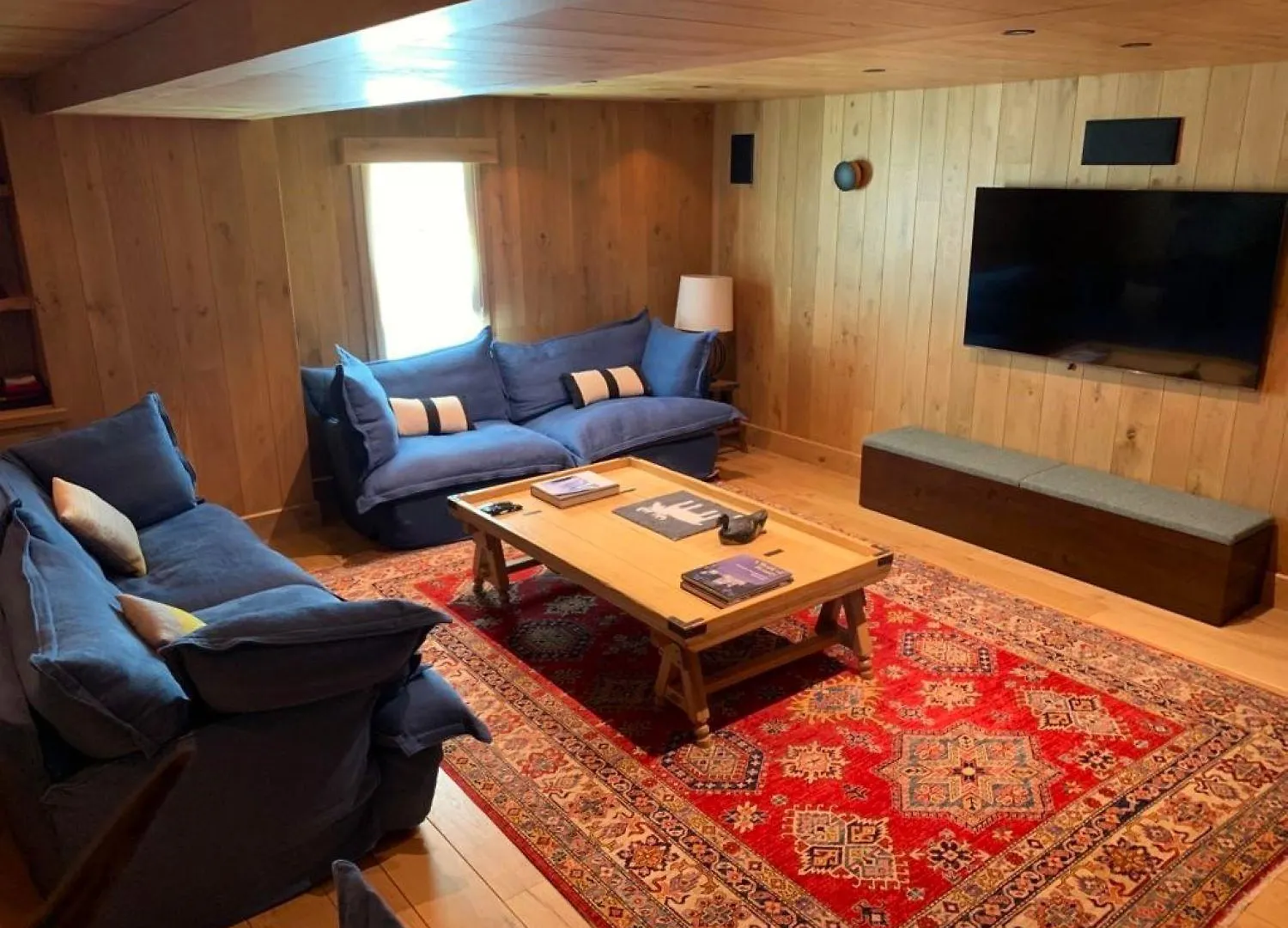 Apartment L'Illaz - 4 Bedrooms, Log Fire Val-d'Isere